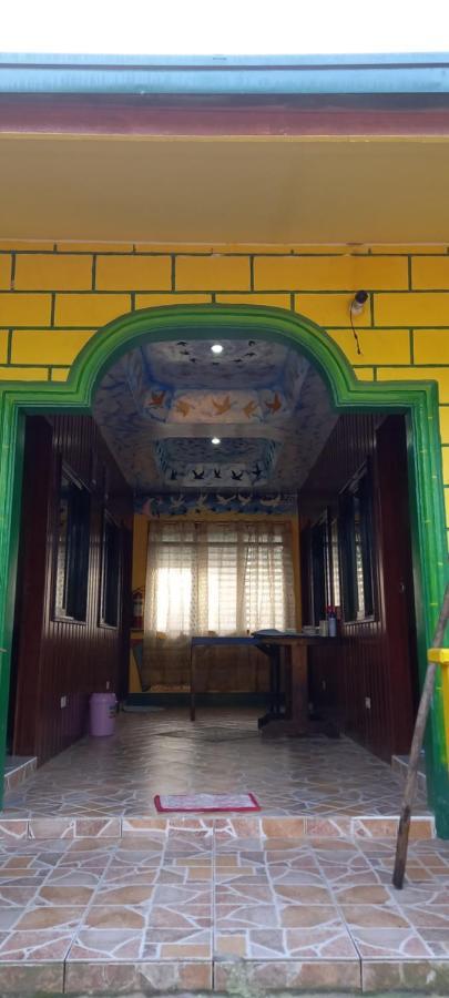 Rodel Yellow Hauz Itaytay Exteriér fotografie